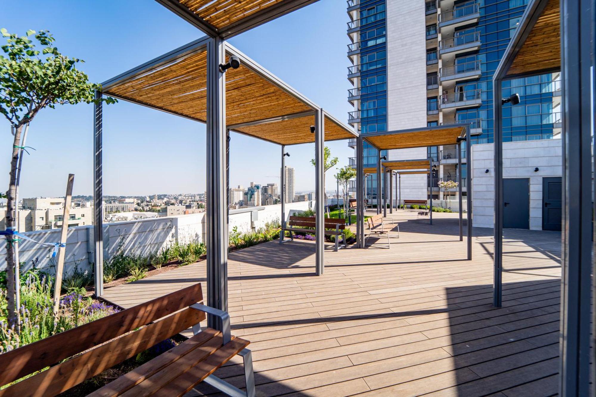 Luxury 2bdr In The Heart Of *